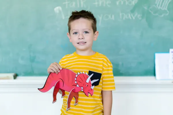 Bunte Schultüte zum ersten Schultag